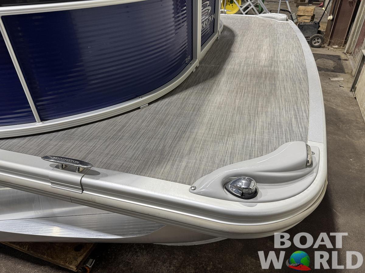 Used 2021 Bennington 22 SX Pontoon