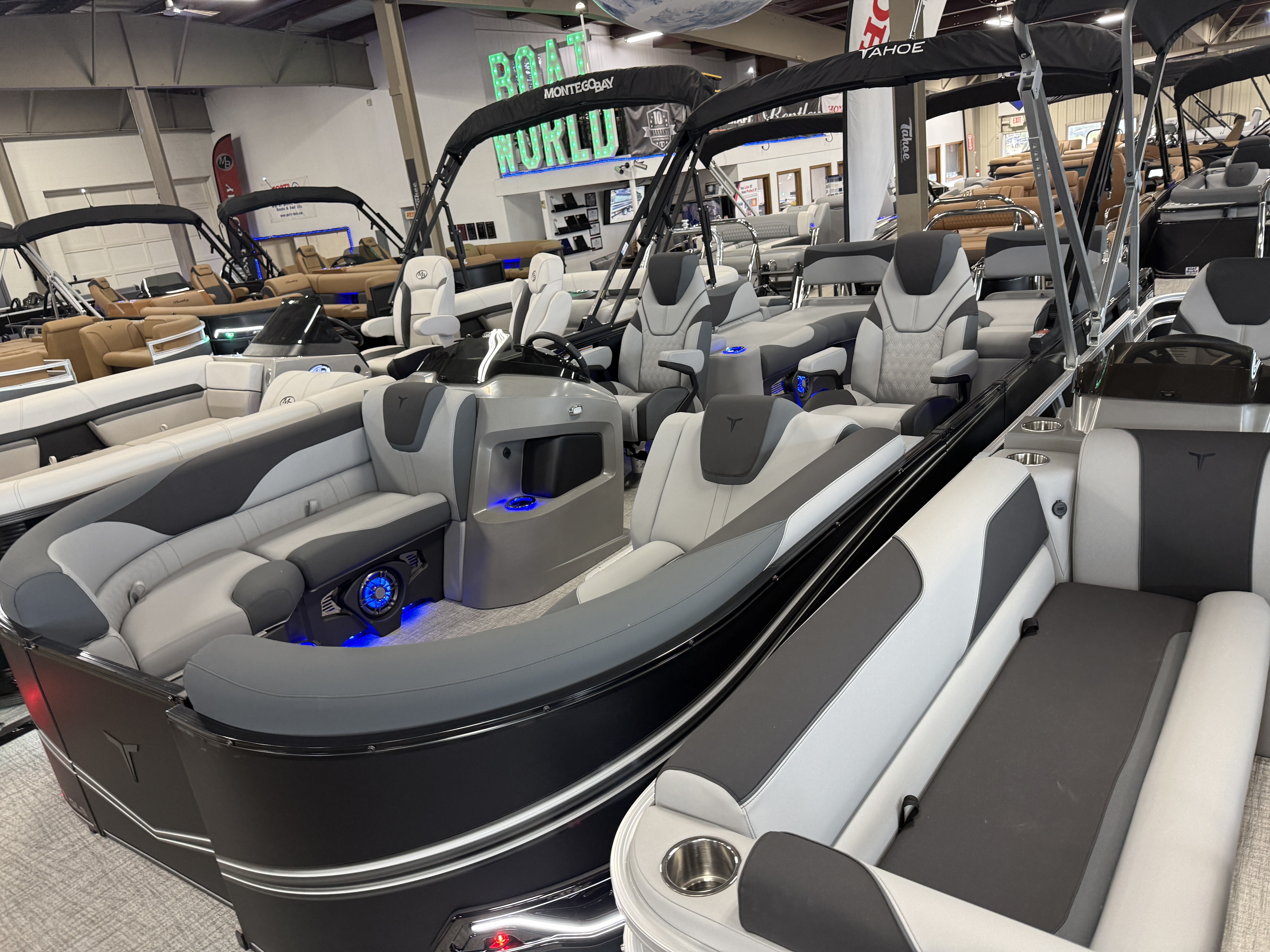2027 Tahoe LTZ 300HP QLS 2385 Tritoon $71,995