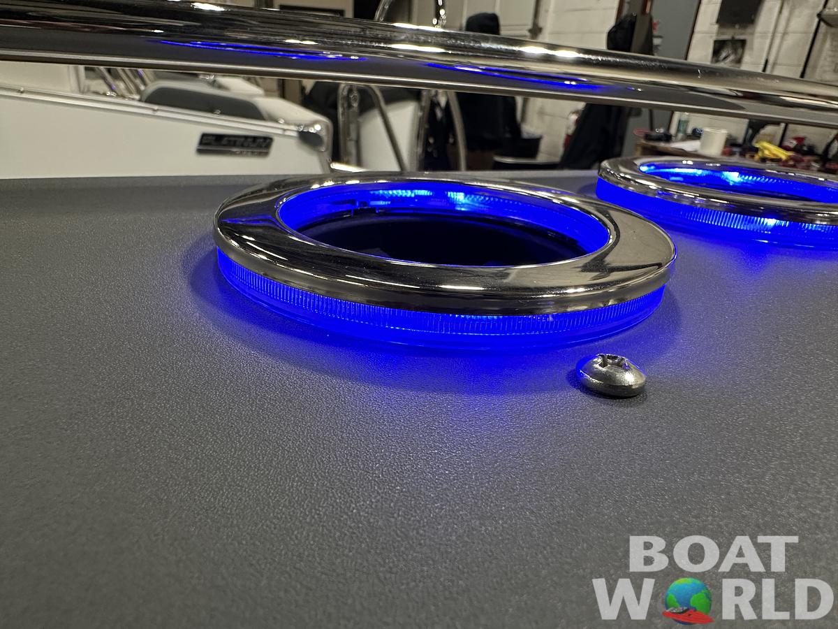 2025 Tahoe Pontoons Cascade 2385 Cruise Rear Bench (CRB) Tritoon & Honda 4-Stroke EFI