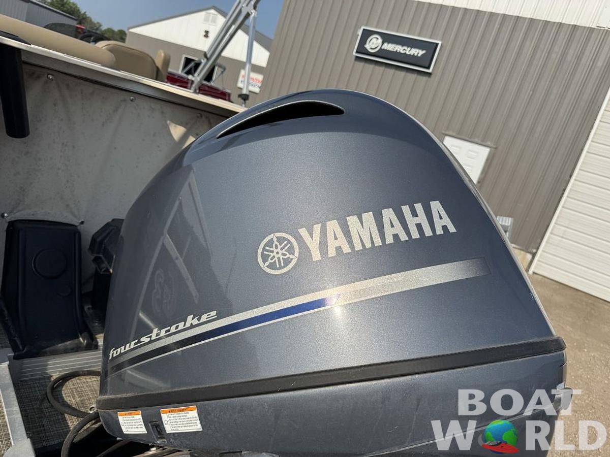 Used 2016 SunCatcher V322 RF Tritoon Pontoon