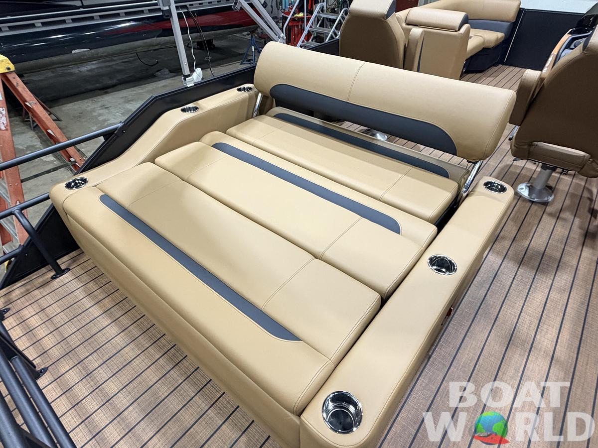 2026 Bentley Legacy 220 Swingback Pontoon $38995