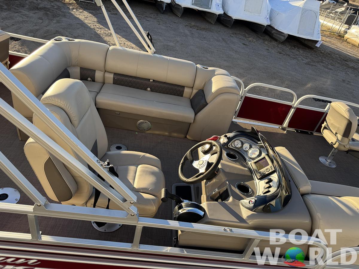 Used 2020 Sun Tracker Fishin Barge 20 DLX Pontoon