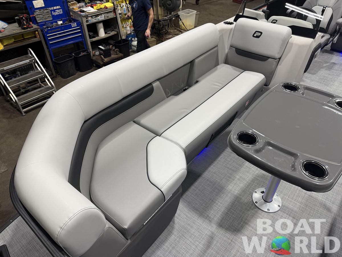 2026 Princecraft Vectra 21 Cruise Lounge Pontoon 