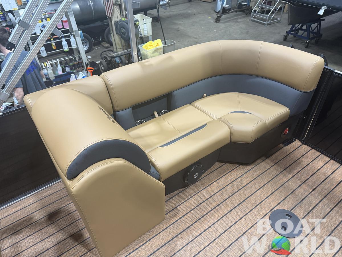 2026 Bentley Legacy 220 Navigator Quad Lounge Pontoon $36995