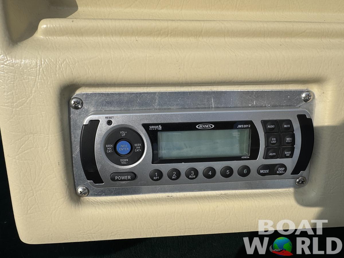 Used 1999 Lowe Suncruiser Malibu 180