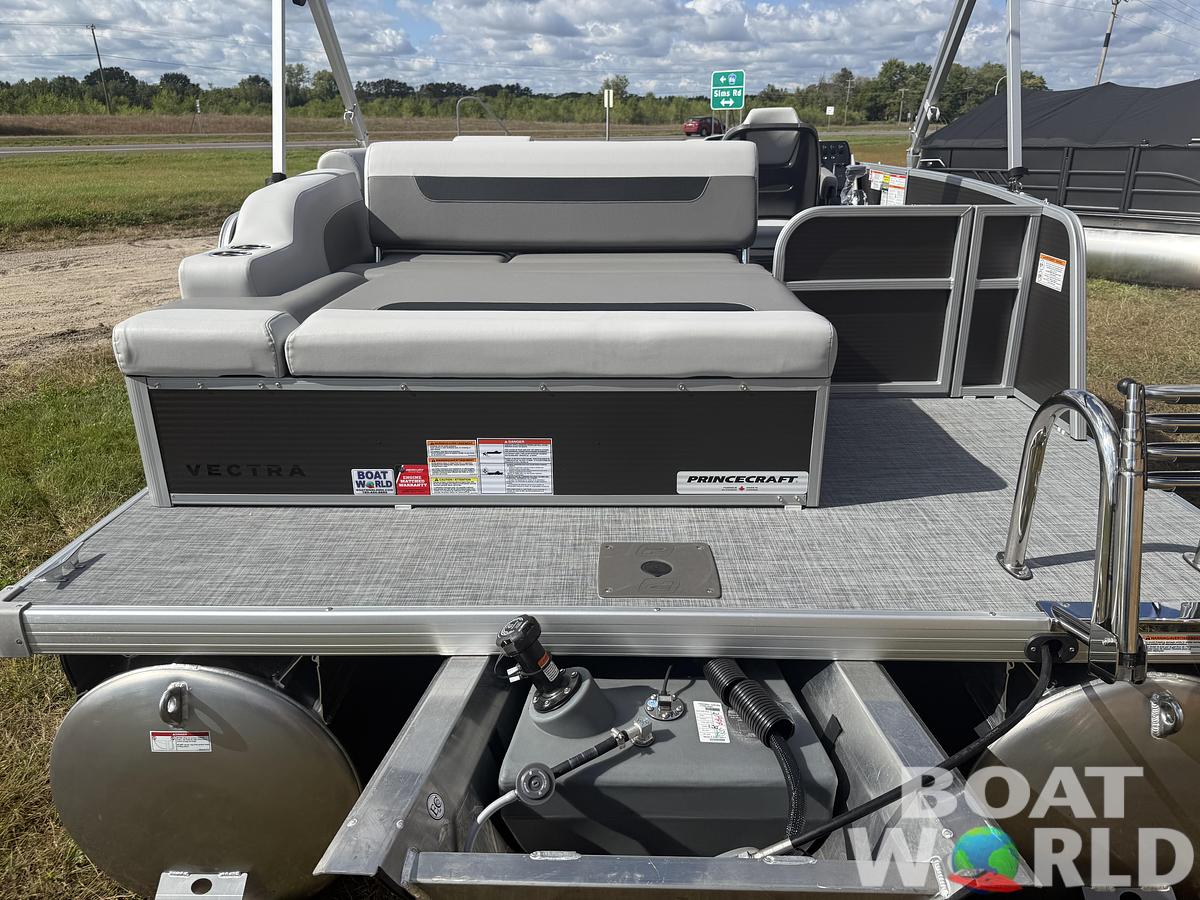 2026 Princecraft Vectra 21 RL Swingback Lounge Pontoon & Mercury 4-Stroke EFI