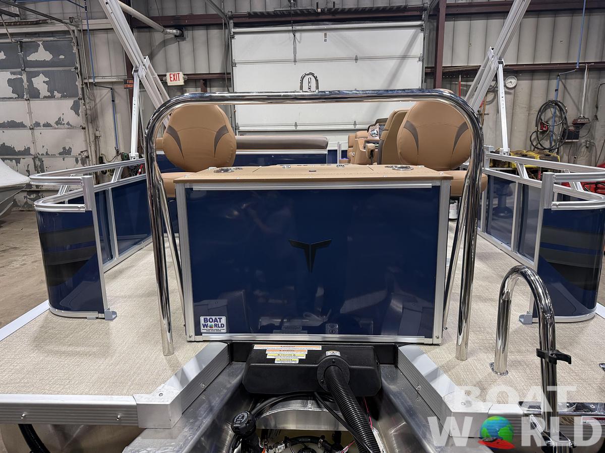 2026 Tahoe Sport 2385 Rear Fish Tritoon $46995