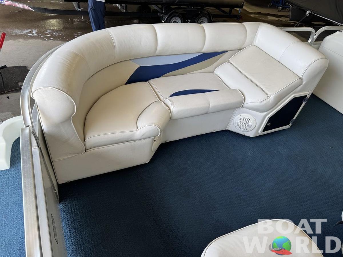 Used 2006 Weeres SunDeck 220 Pontoon