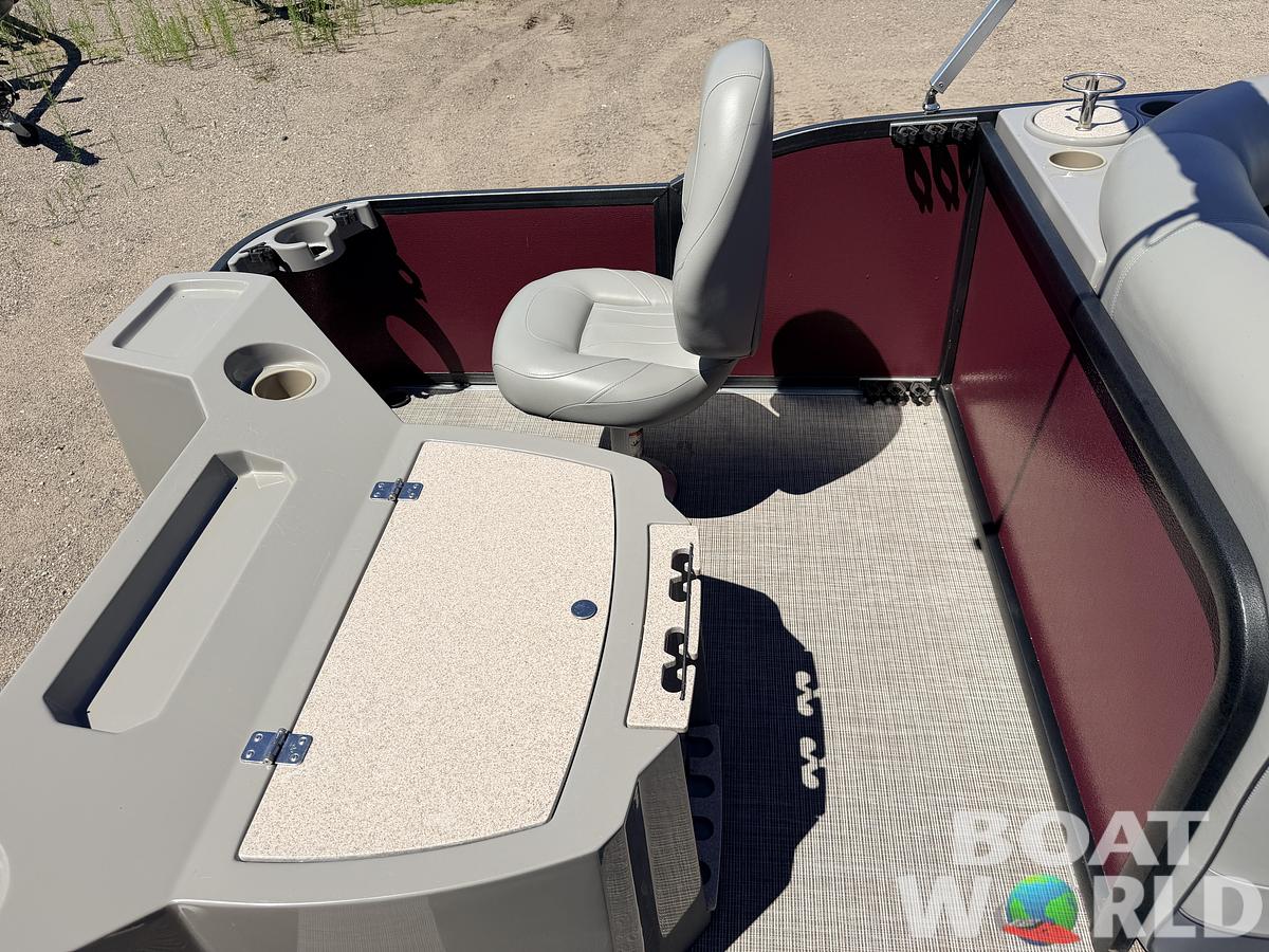 Used 2016 Premier 220 Explorer