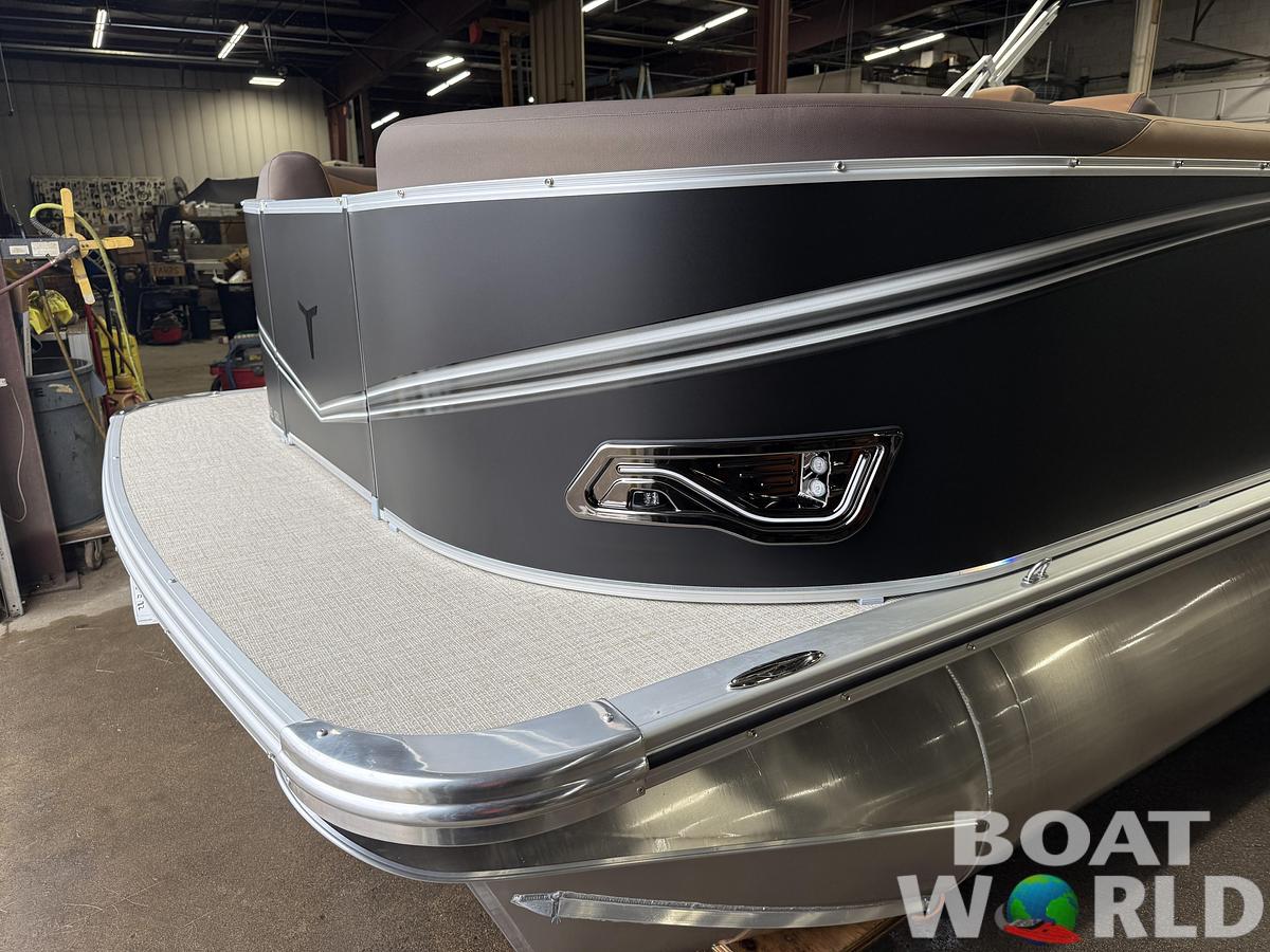 2026 Tahoe Pontoons LTZ 2385 Quad Lounge Tritoon