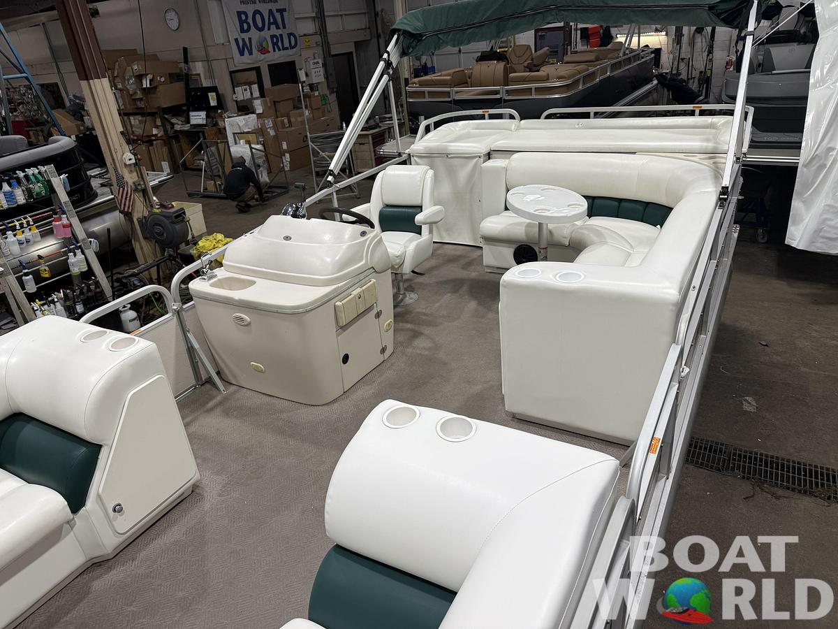 Used 2001 Manitou Legacy 240 & 2017 Mercury 4Stroke EFI $12,995