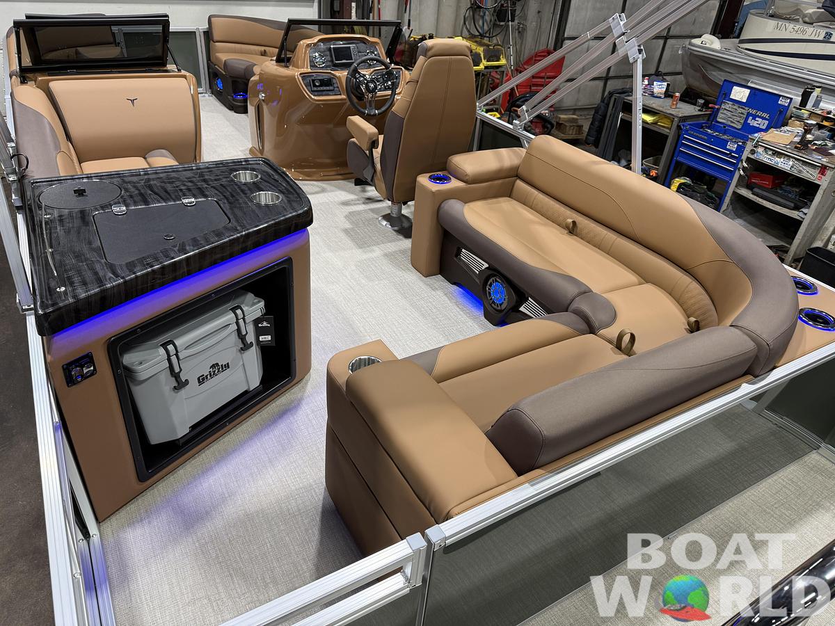 2026 Tahoe Pontoons LTZ 2385 Elite Windshield Tritoon 
