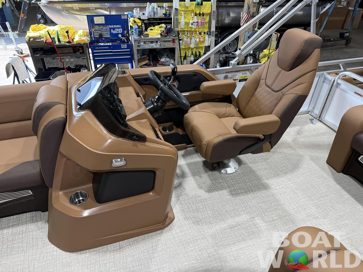 2027 Tahoe LTZ 2385 VRB Swingback Pontoon $42995