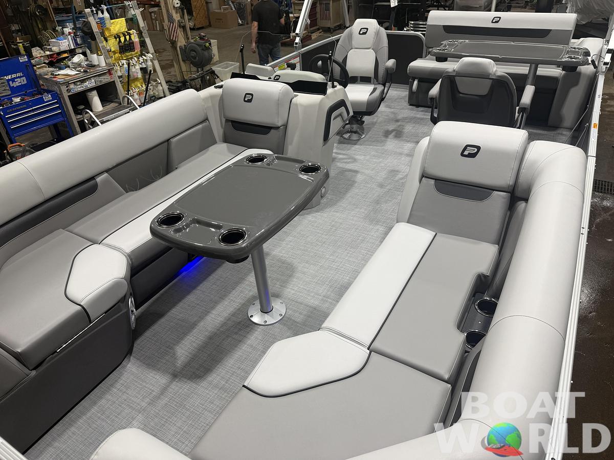 2026 Princecraft Vectra 23 RL SS Swingback Tritoon