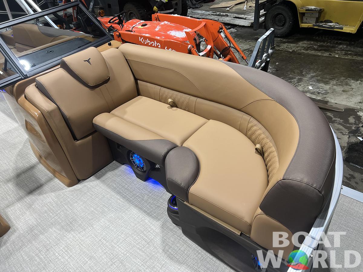 2026 Tahoe Pontoons LTZ 2385 Swingback (VRB) Windshield Tritoon