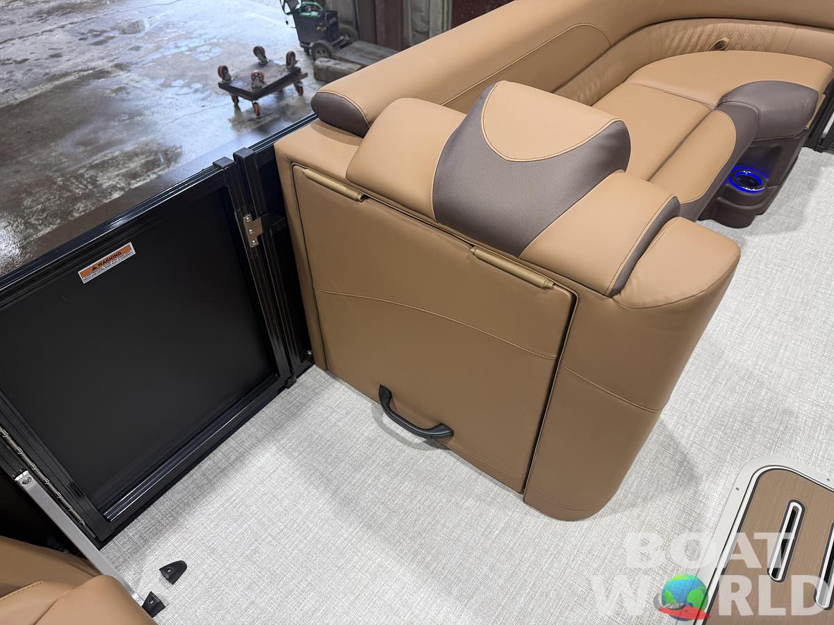 2027 Tahoe LTZ 300HP QLS 2585 Tritoon $71,995