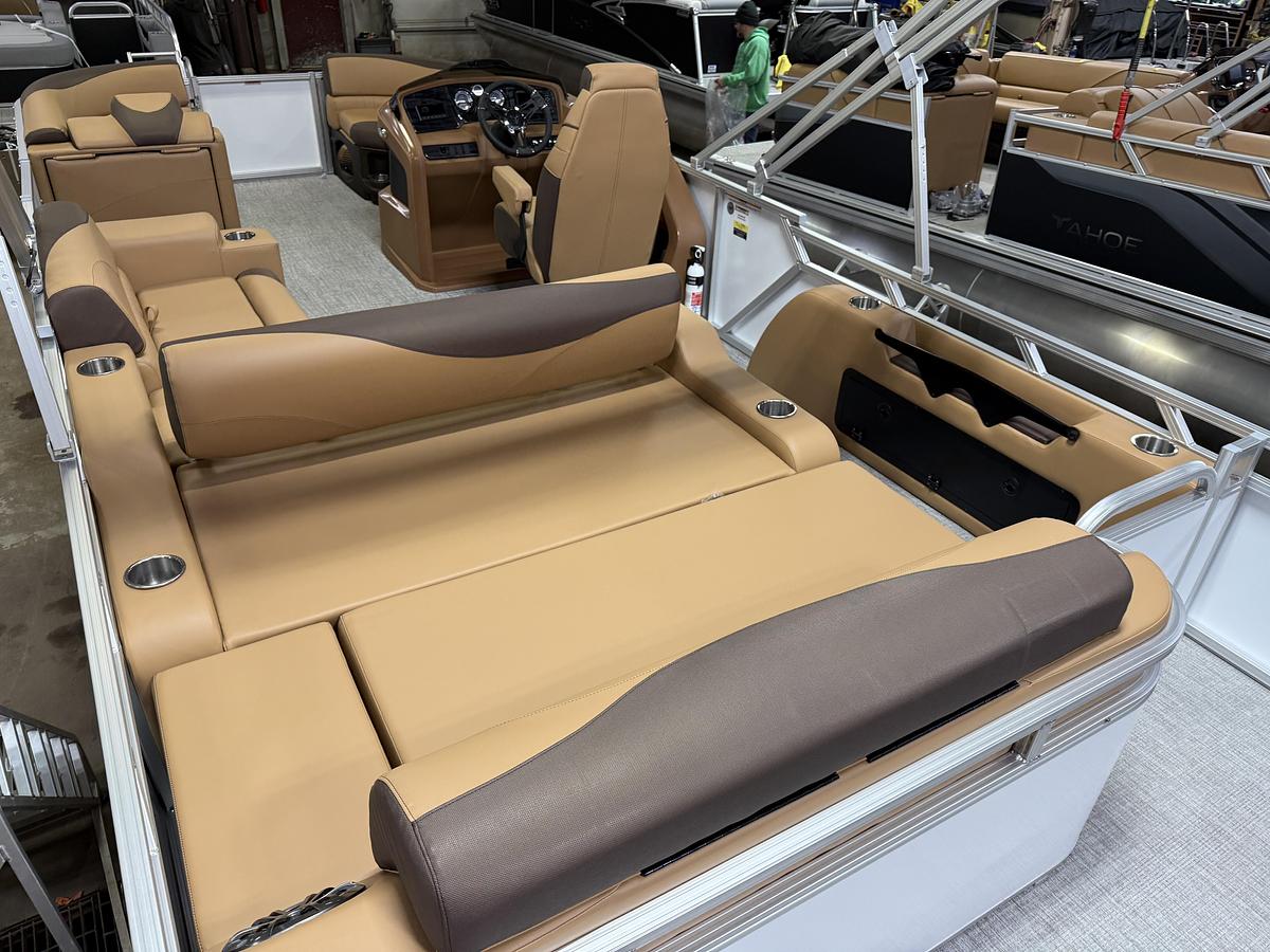 2025 Tahoe Pontoons LTZ 2385 Swingback (VRL) & Honda 4-Stroke EFI