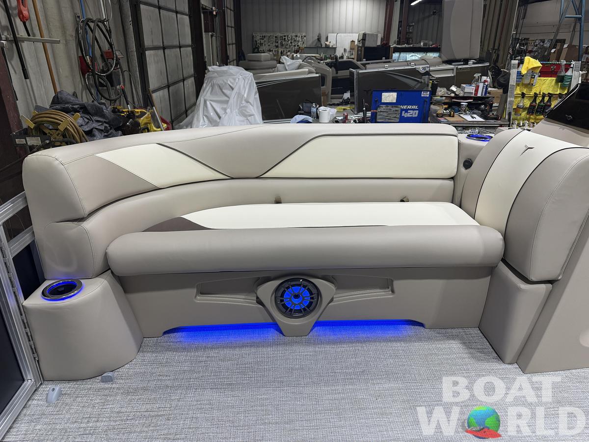 2026 Tahoe Pontoons Sport 2385 Swingback (VRB) Tritoon