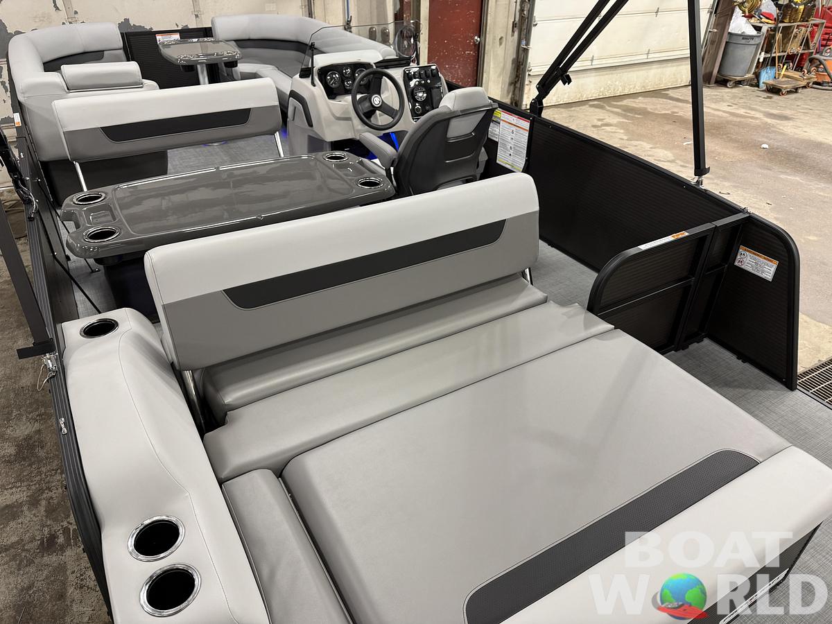 2026 Princecraft Vectra 23 RL Dinette Swingback Pontoon