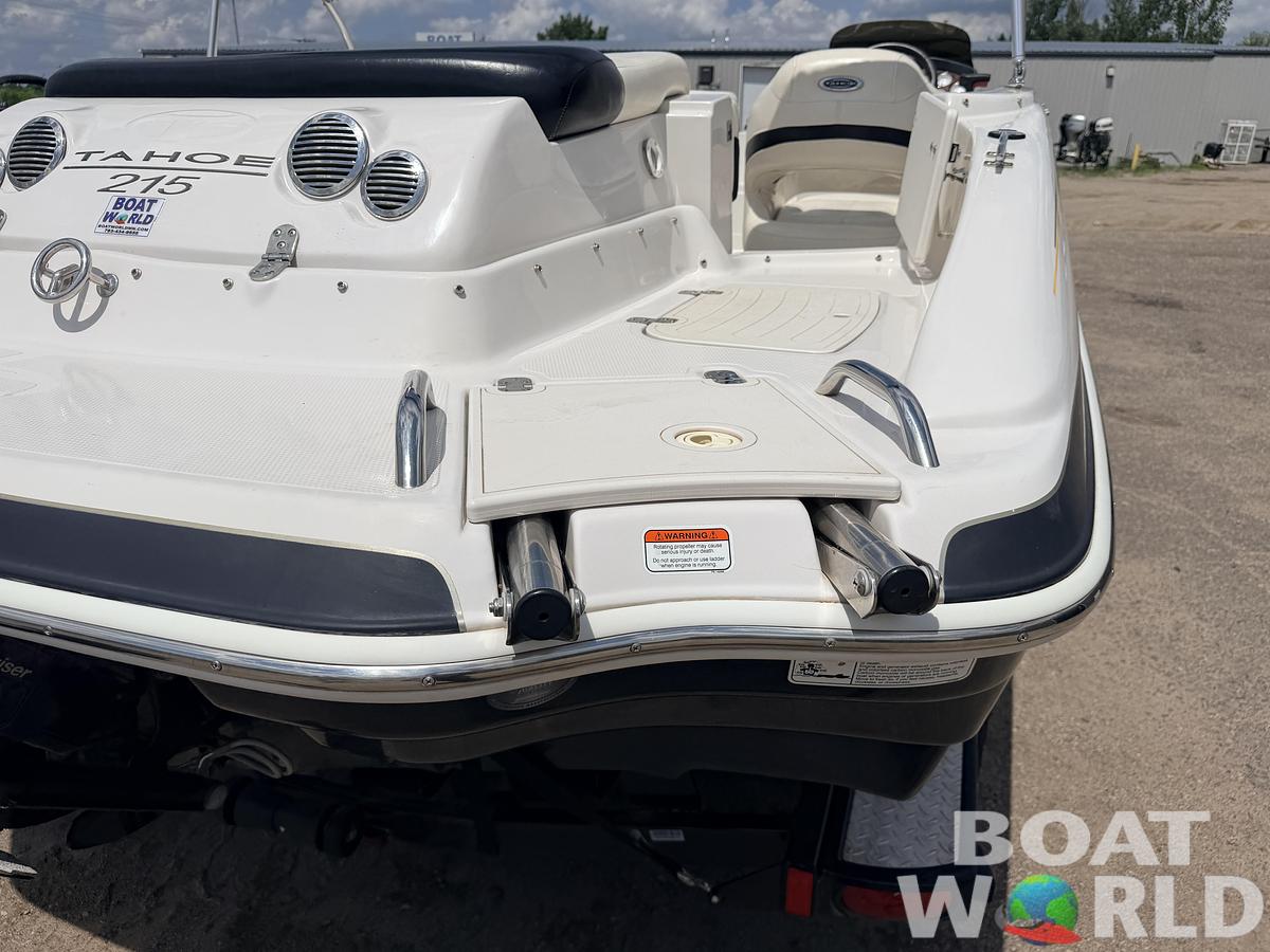 Used 2011 Tahoe 215 Xi Deck Boat & 220HP Mercruiser V8 -$17,995