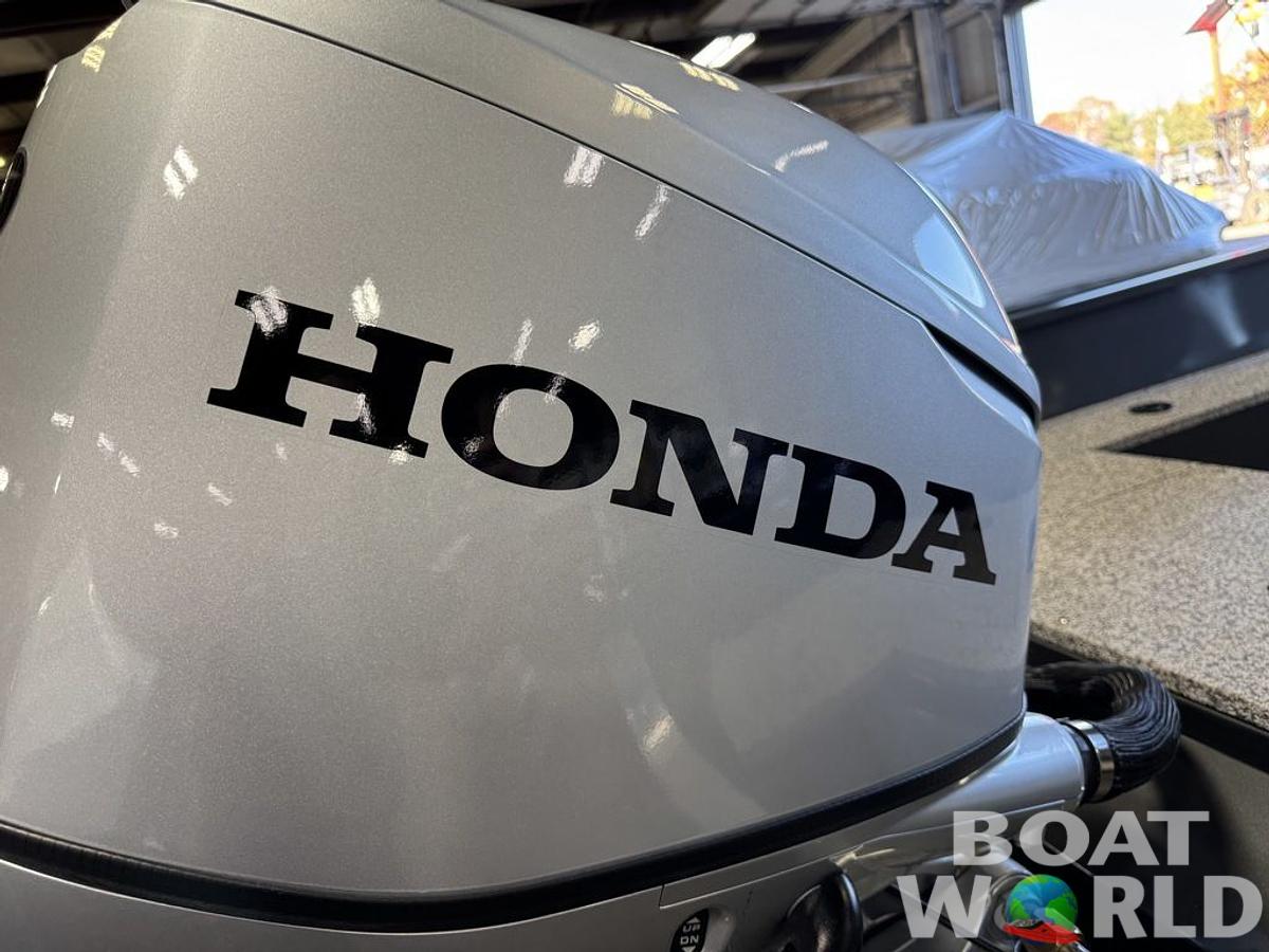 2025 Mirrocraft F167 Side Console & Honda 60HP 4-Stroke EFI