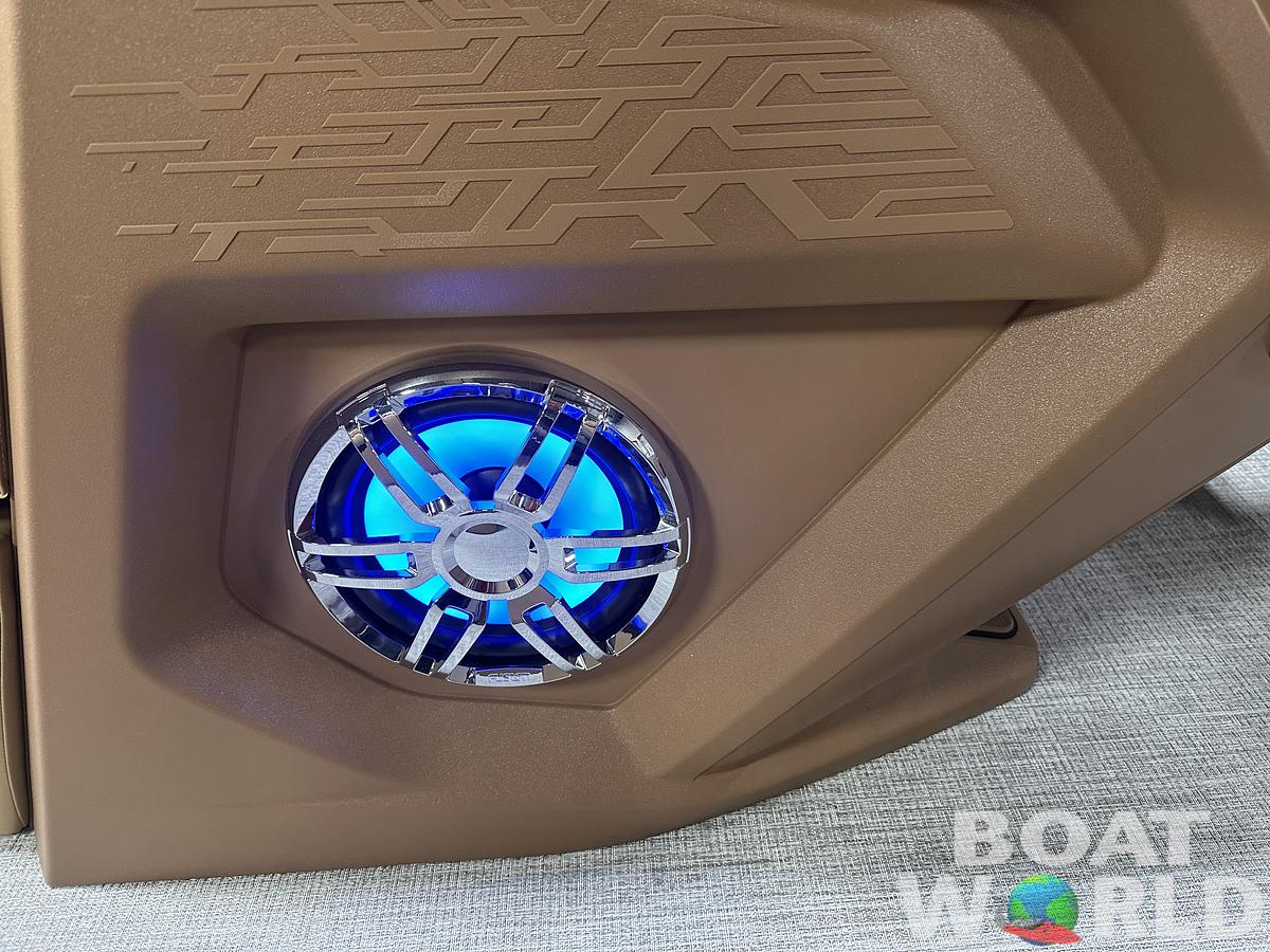 2025 Tahoe Pontoons Cascade 2385 Elite Cruise Tritoon & Honda 4-Stroke EFI