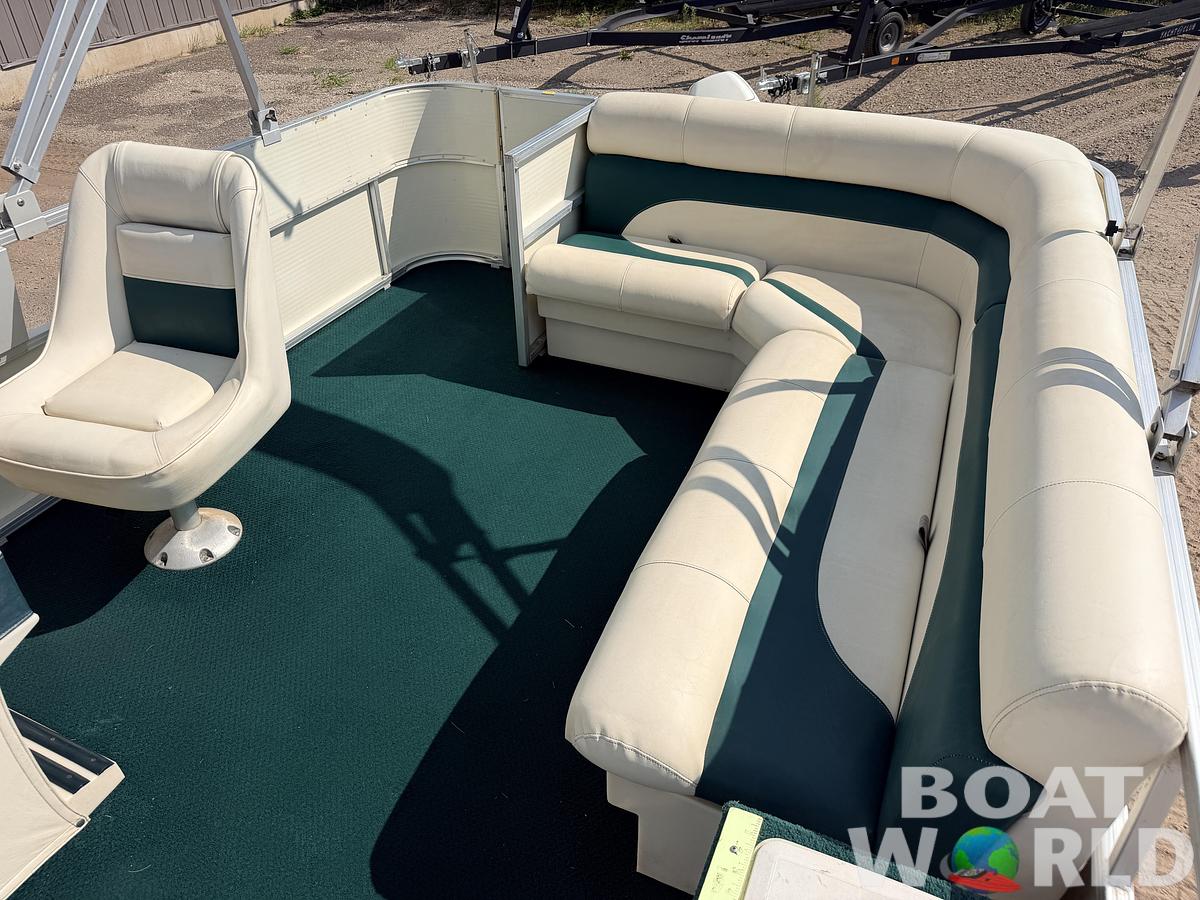Used 2003 Odyssey 1903 Fish & Cruise & 40HP Johnson 4Stroke -$10,995