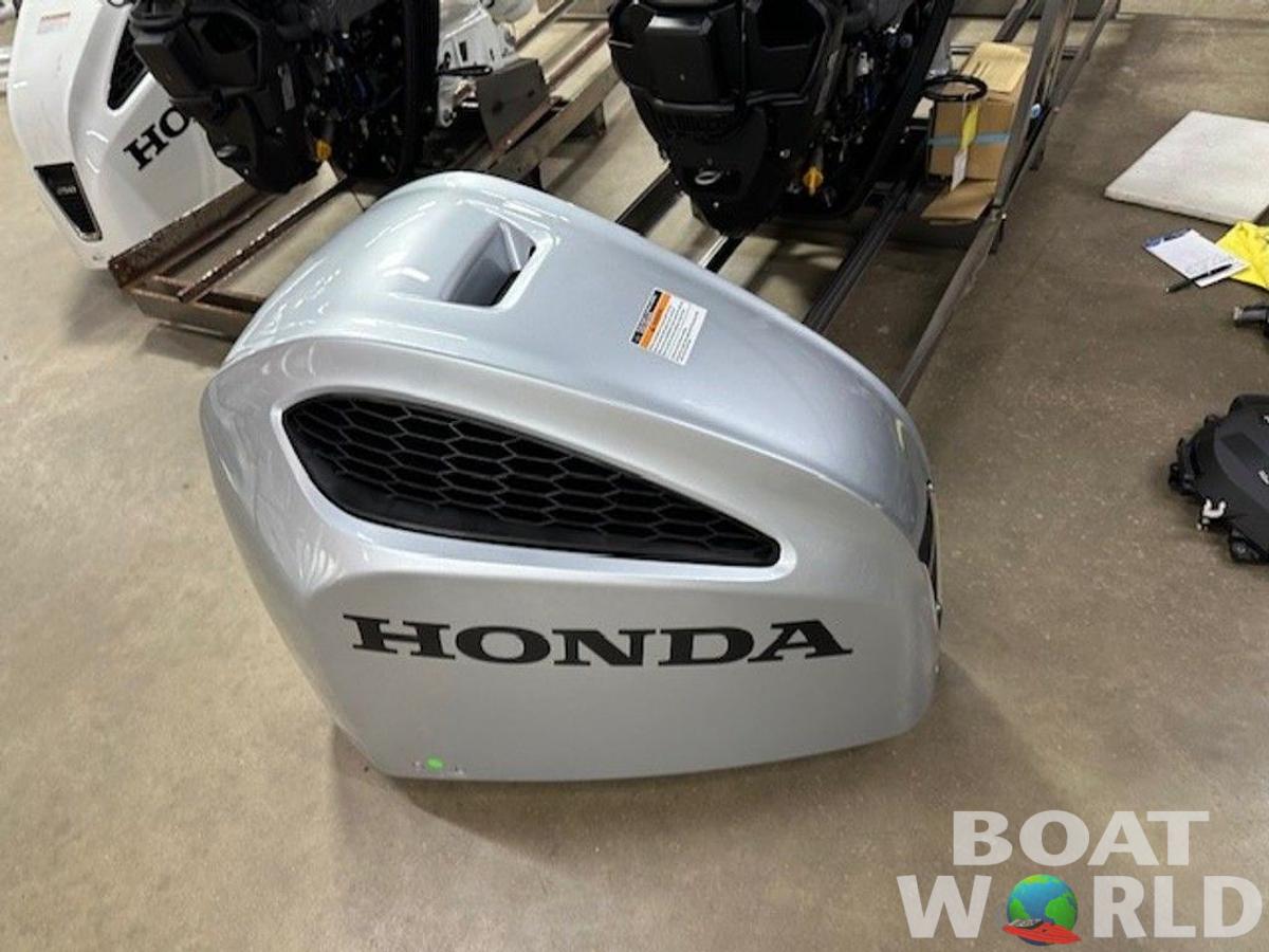 2025 Honda Marine Twin 250HP New 30"