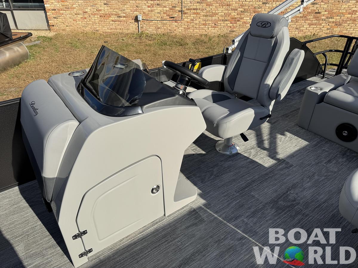 2026 Bentley Pontoons Forward Fish 220 Swingback