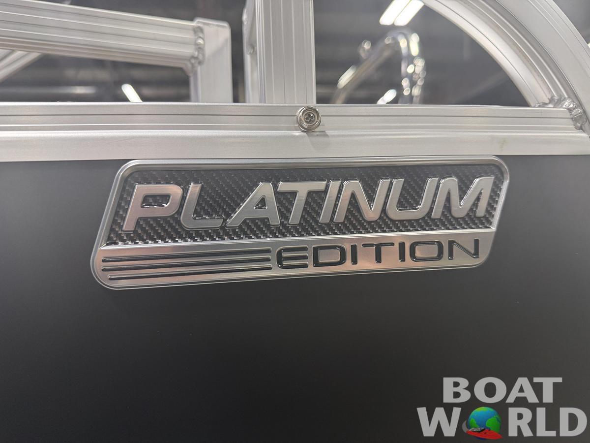 2026 Tahoe Pontoons LTZ 2385 Elite Windshield Tritoon