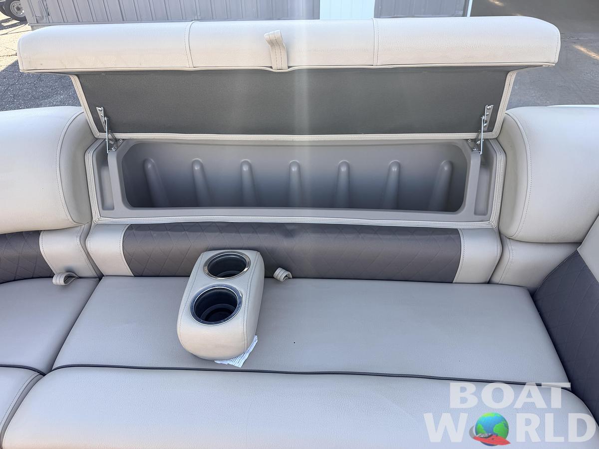 Used 2023 Sun Tracker Party Barge 20 DLX & 90HP Mercury 4Stroke -$27,995