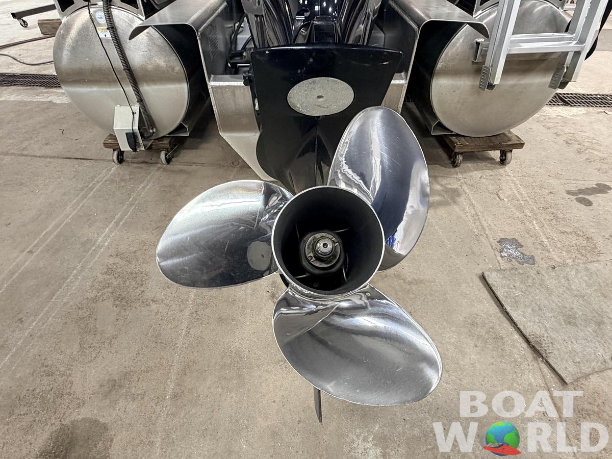 Used 2019 Sun Tracker  Fishin Barge 22 DLX XP3 Tritoon & 150HP Mercury 4Stroke - $39,995