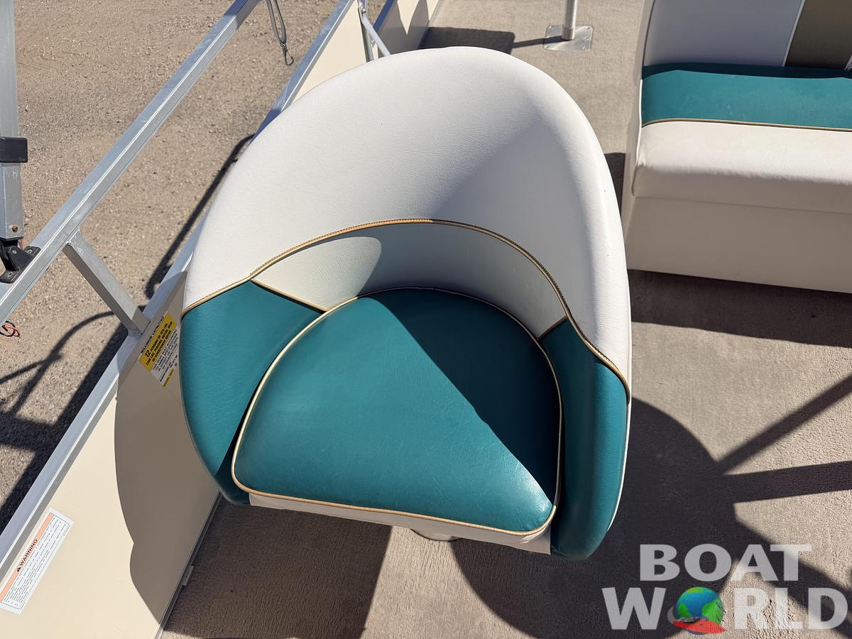 Used 2006 Elete 2021 Party Fish & 50HP Yamaha - $9,995