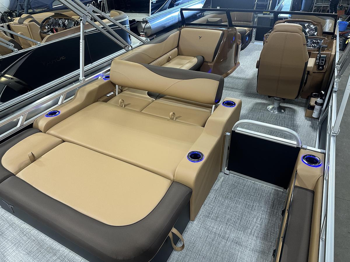 2025 Tahoe Pontoons LTZ 2385 Swingback (VRB) Windshield Tritoon & Honda 4-Stroke EFI