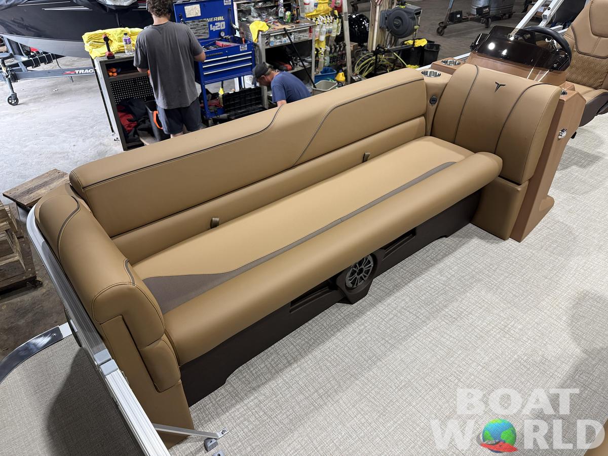 2027 Tahoe Sport CRB 2180 Cruise Rear Bench Pontoon $30995