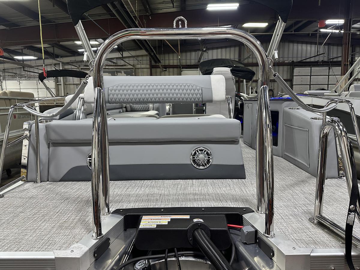 2025 Tahoe Pontoons Cascade 2385 Cruise Rear Bench Tritoon & Honda 225HP 4-Stroke EFI