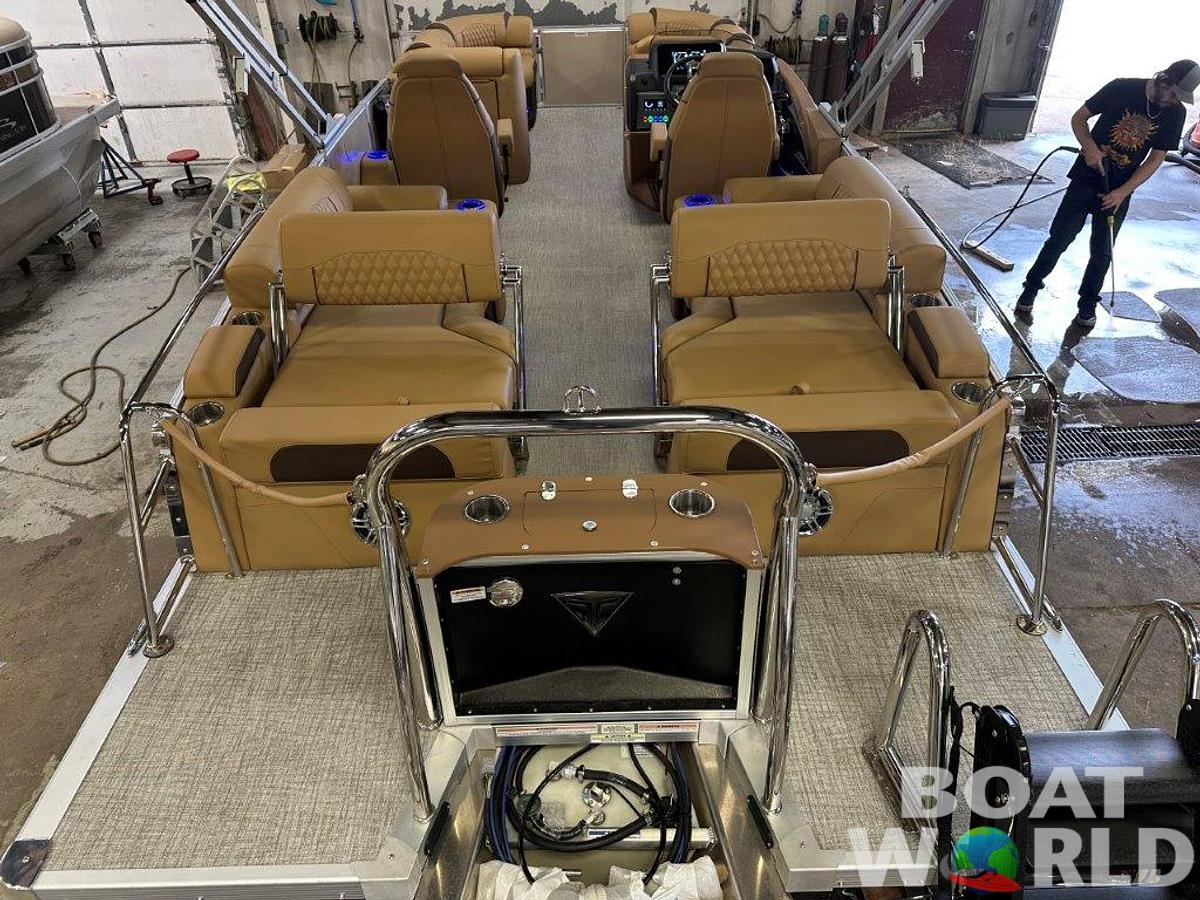 2025 Tahoe Pontoons Cascade 2385 Quad Lounge Shift SS & Honda 4-Stroke EFI