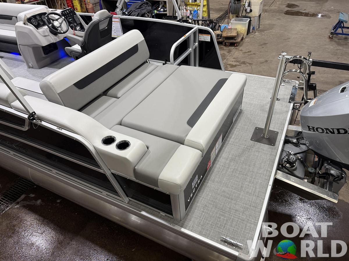 2025 Princecraft 23' Swingback & 150HP 