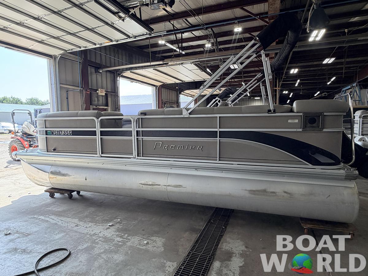 Used 2007 Premier 210 Legend