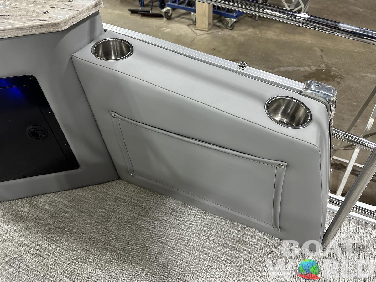 2025 Tahoe Pontoons Cascade 2385 Cruise Rear Bench (CRB) & Honda 4-Stroke EFI