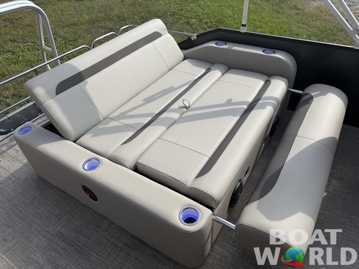 2026 Bentley Pontoons Legacy 220 Swingback & Honda 4-Stroke EFI