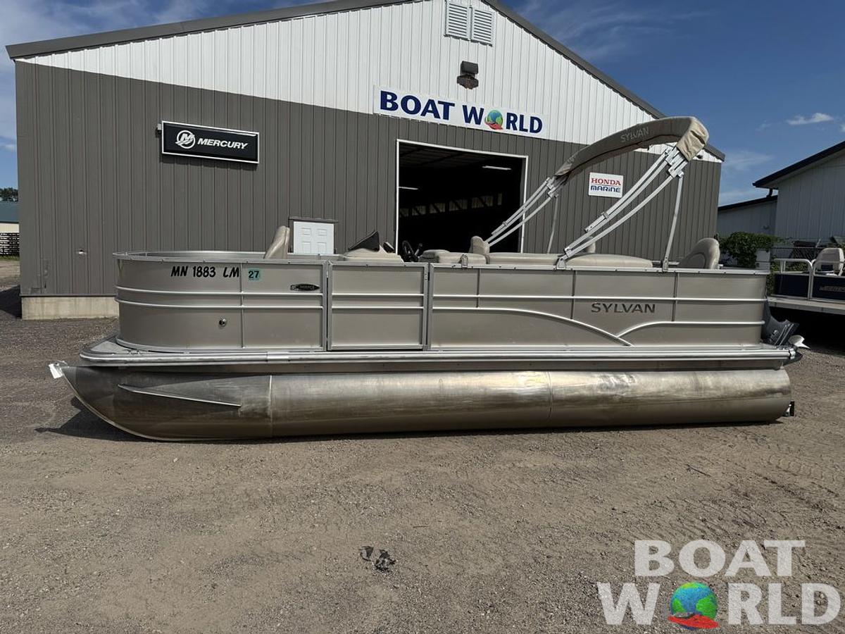 Used 2016 Sylvan 820 4-PT Pontoon