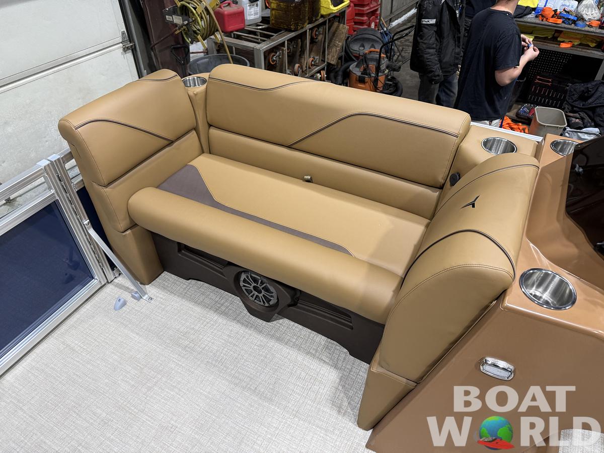 2026 Tahoe Pontoons Sport 2180 Swingback (VRB) 