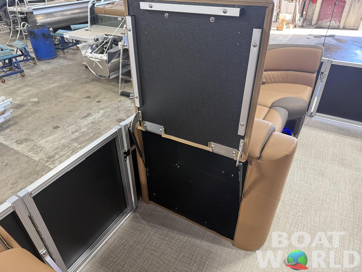 2026 Tahoe Pontoons LTZ 2385 Swingback (VRB) Tritoon 