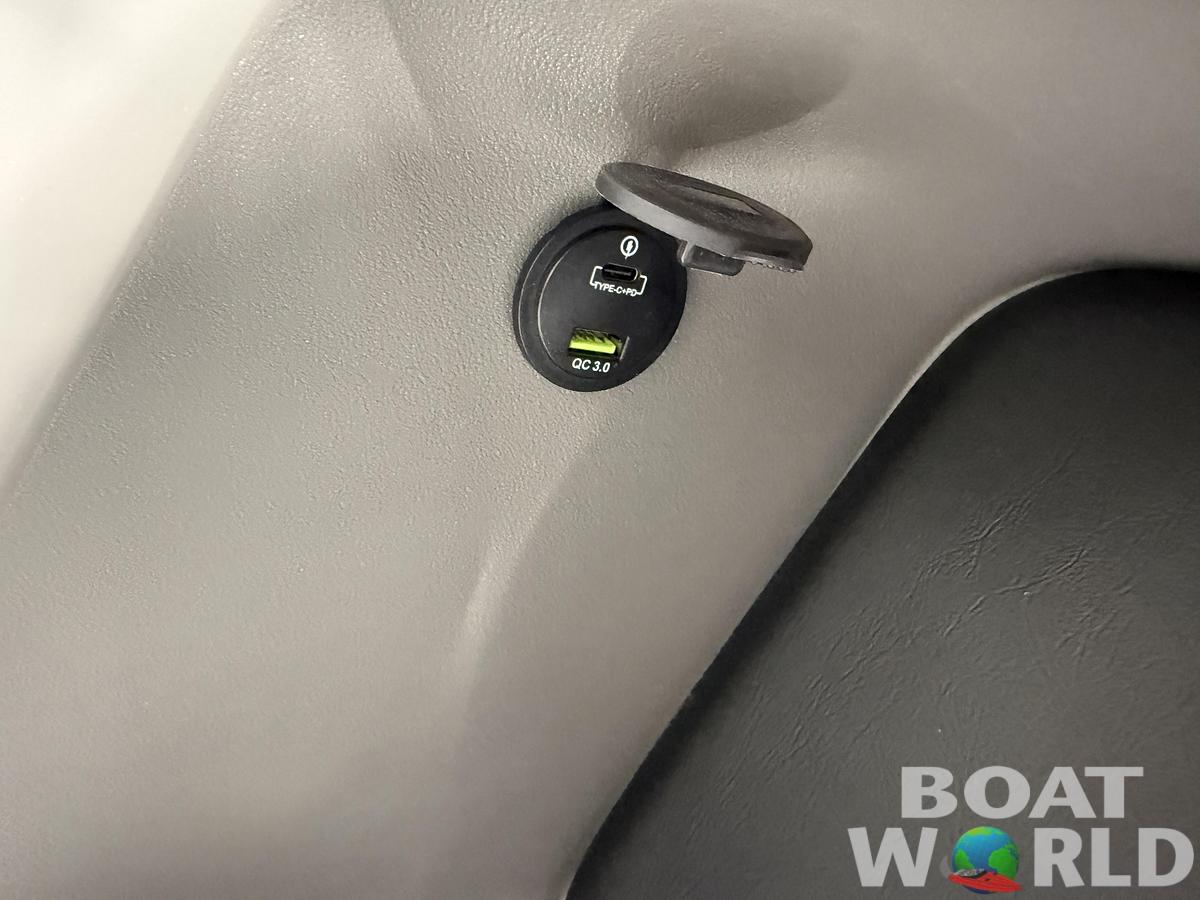 2026 Tahoe Pontoons LTZ 2385 Cruise Rear Bench (CRB)