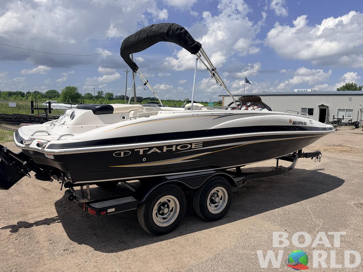 Used 2011 Tahoe 215 Xi Deck Boat & 220HP Mercruiser V8 -$17,995