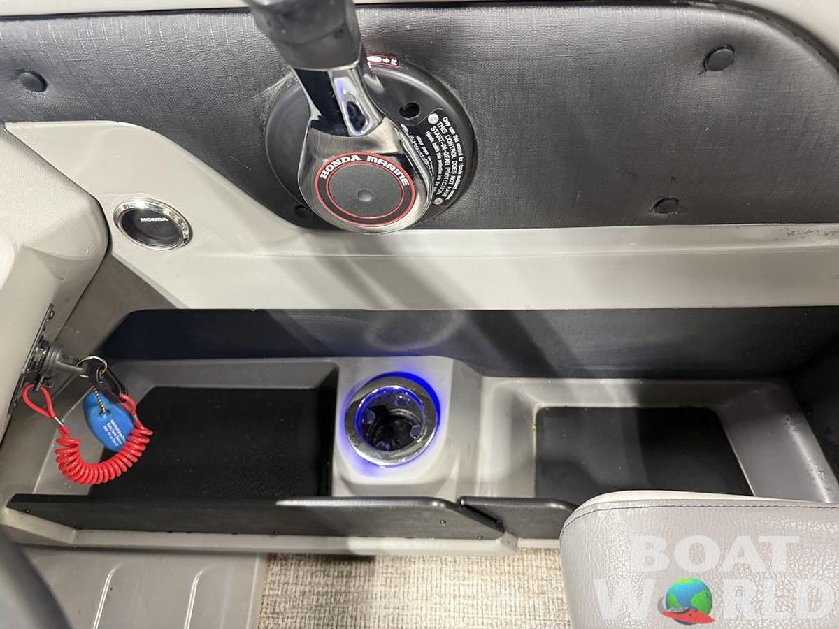 Used 2022 Tahoe Pontoons LTZ 2385 Quad Lounge Tritoon Pontoon & Honda 4-Stroke EFI