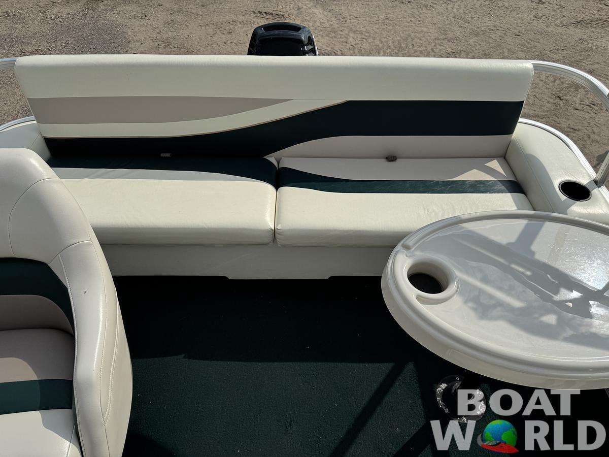 Used 1999 Lowe Suncruiser Malibu 180