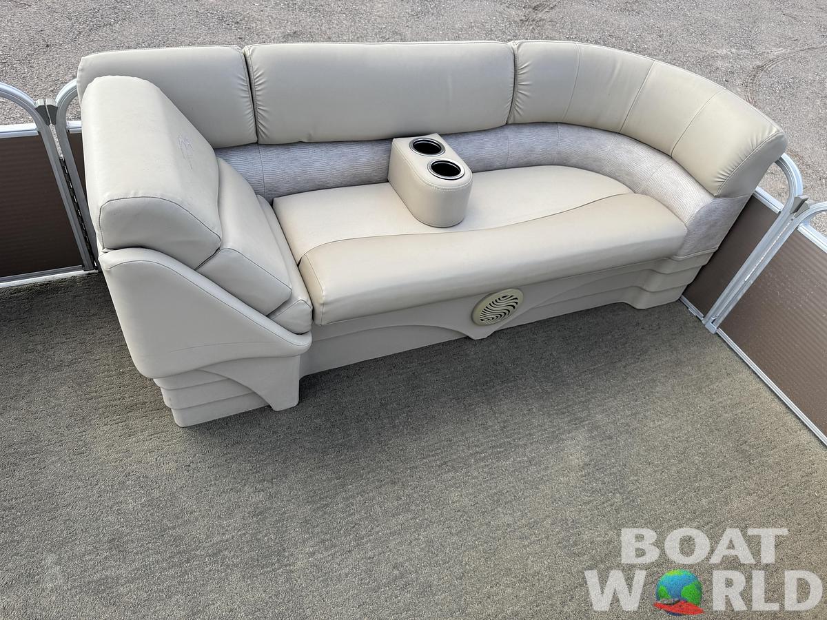 Used 2014 Bennington 22 SLX Pontoon