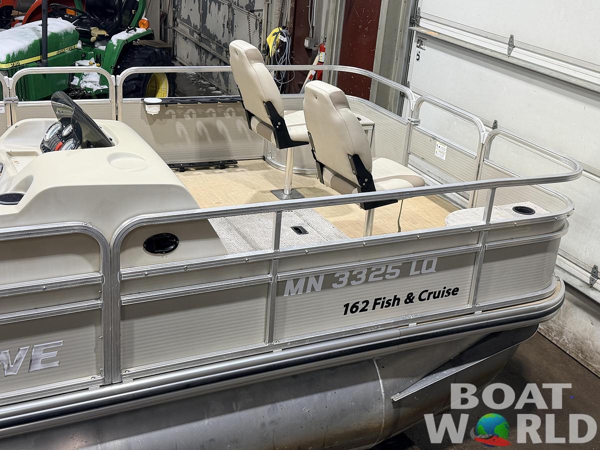 Used 2016 Lowe 162 Fish & Cruise Pontoon